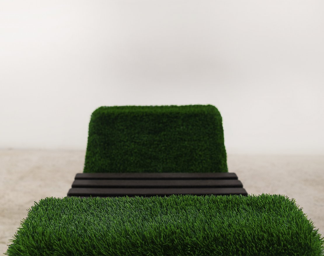 Топиари Лавочка (темная, полимерная доска) - газон Deluxe - вид 3